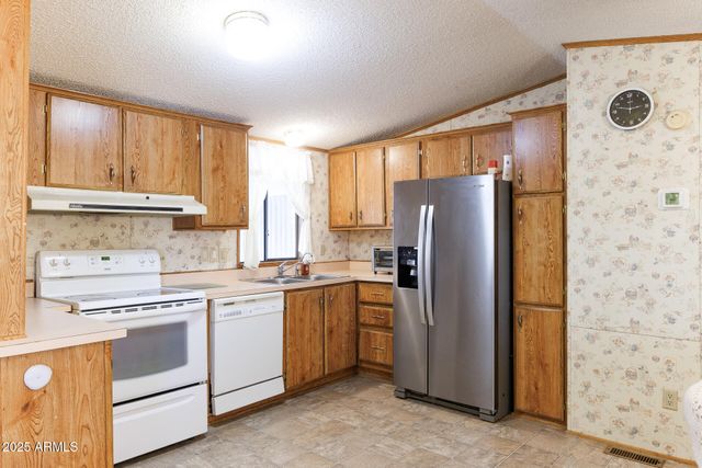 450 W Sunwest Drive 10, Casa Grande, AZ 85122