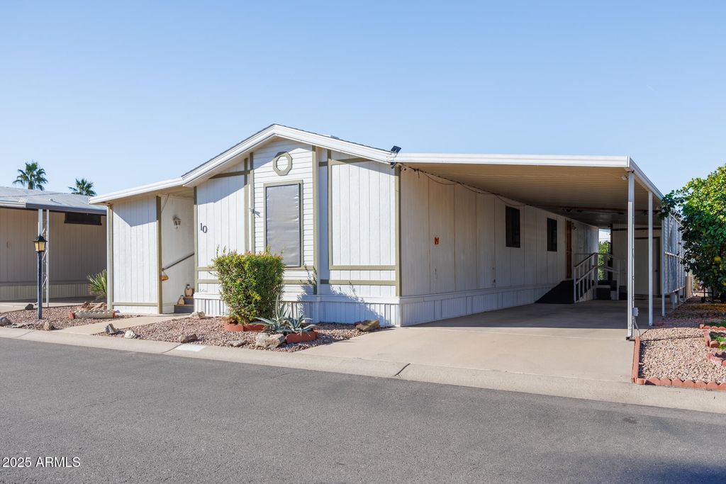 450 W Sunwest Drive 10, Casa Grande, AZ 85122 — photo 2
