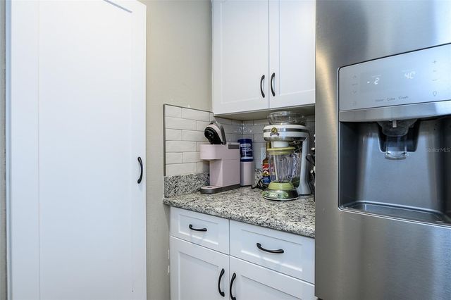 25188 MARION AVENUE E104, Punta Gorda, FL 33950