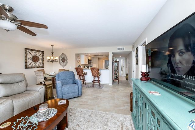 25188 MARION AVENUE E104, Punta Gorda, FL 33950