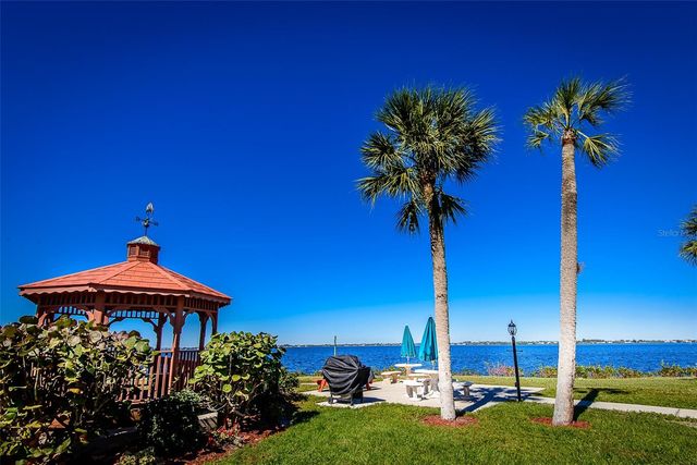 25188 MARION AVENUE E104, Punta Gorda, FL 33950