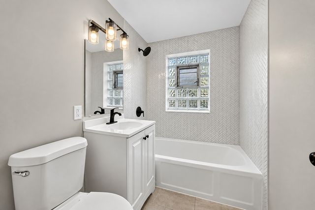 8831 S Eggleston Avenue, Chicago, IL 60620