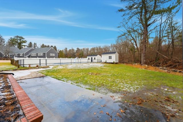 434 Sumner St, Stoughton, MA 02072