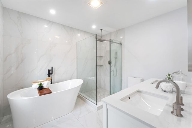 434 Sumner St, Stoughton, MA 02072