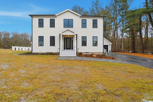 434 Sumner St, Stoughton, MA 02072