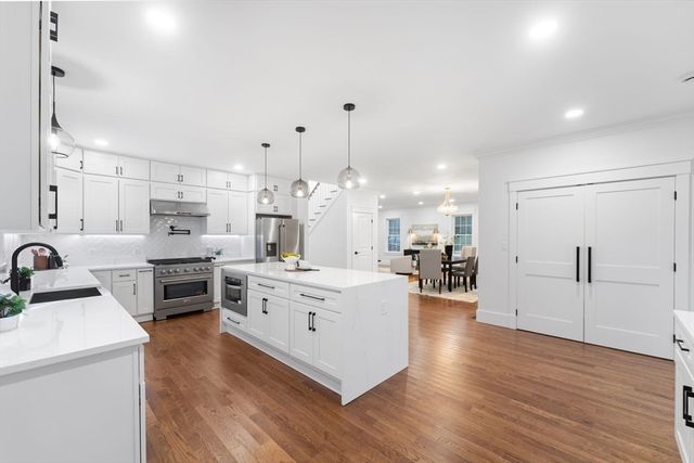 434 Sumner St, Stoughton, MA 02072