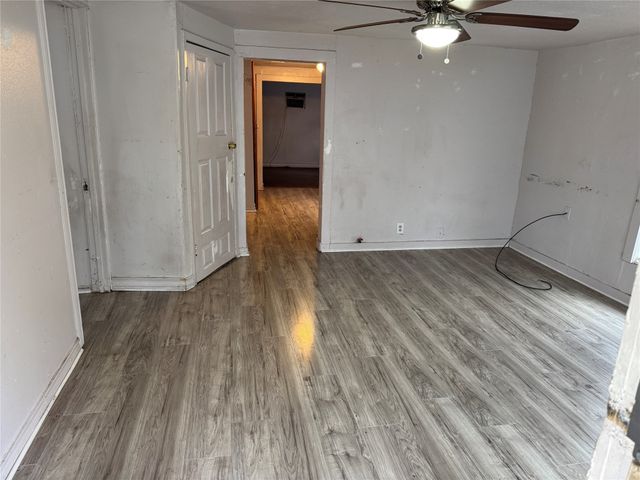 1009 S Morris Street, Gainesville, TX 76240