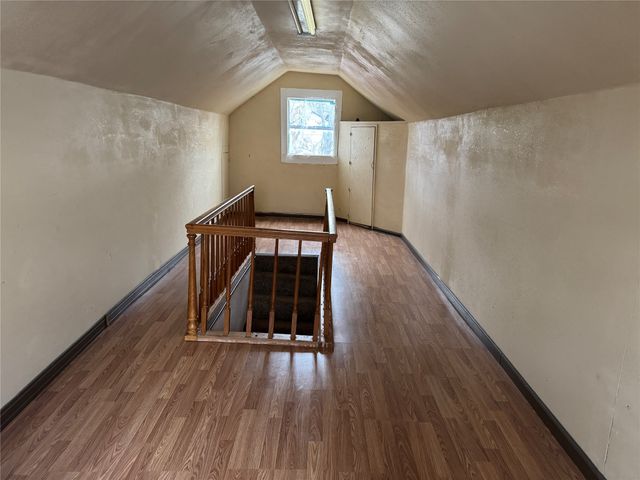 1009 S Morris Street, Gainesville, TX 76240