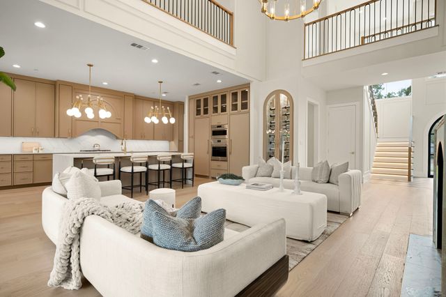 6055 Ellsworth Avenue, Dallas, TX 75206