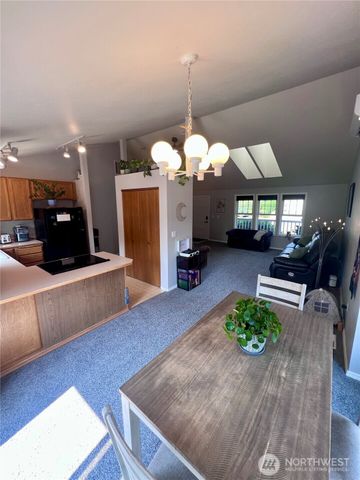 6301 61ST Avenue SE, Lacey, WA 98513