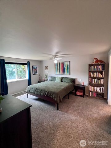6301 61ST Avenue SE, Lacey, WA 98513