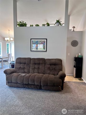 6301 61ST Avenue SE, Lacey, WA 98513