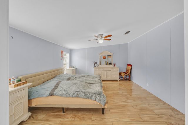 59 Plantation Blvd, Lake Worth, FL 33467
