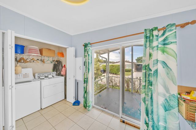 59 Plantation Blvd, Lake Worth, FL 33467