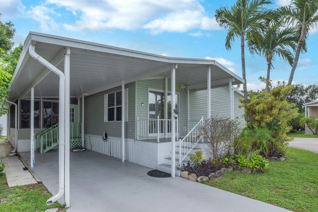 59 Plantation Blvd, Lake Worth, FL 33467