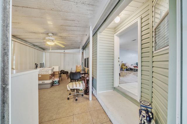 59 Plantation Blvd, Lake Worth, FL 33467