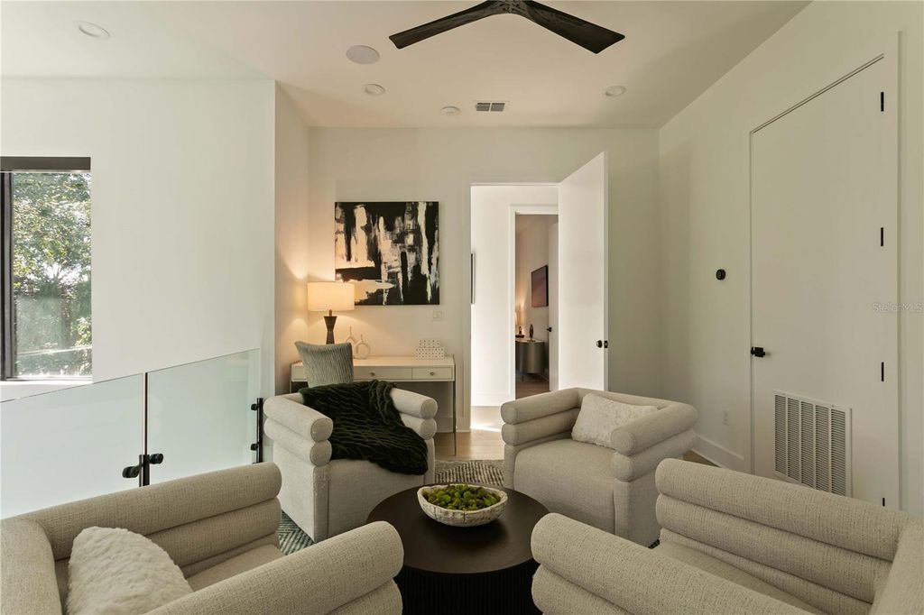 Image 31 of property listing at 1322 W GRACE STREET, Tampa, FL 33607