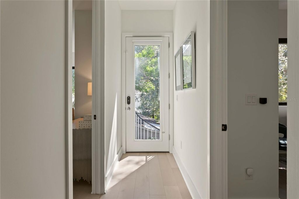 Image 46 of property listing at 1322 W GRACE STREET, Tampa, FL 33607