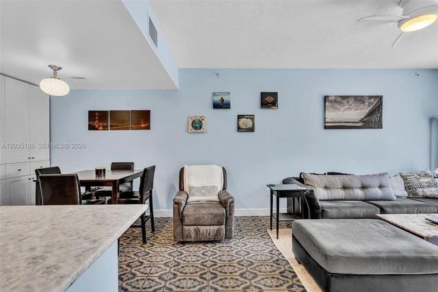 2107 SE 10th Avenue 809, Fort Lauderdale, FL 33316