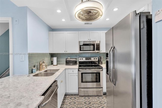 2107 SE 10th Avenue 809, Fort Lauderdale, FL 33316