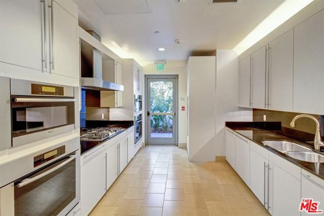 10776 Wilshire Boulevard 1801, Los Angeles, CA 90024