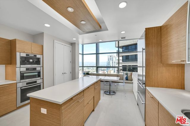 10776 Wilshire Boulevard 1801, Los Angeles, CA 90024