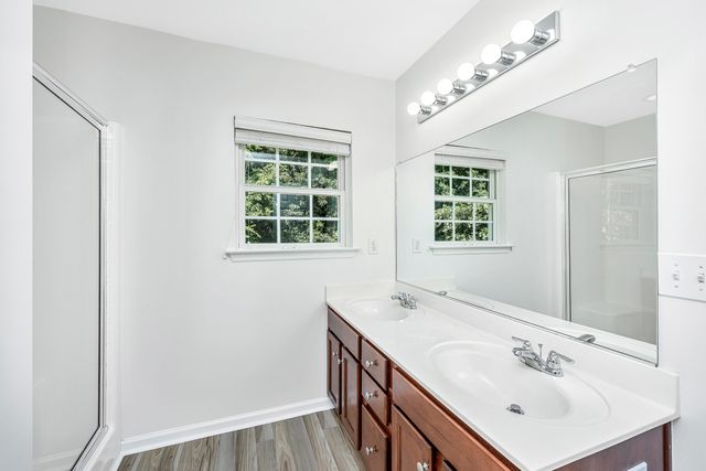 142 Avalon Road, Summerville, SC 29483