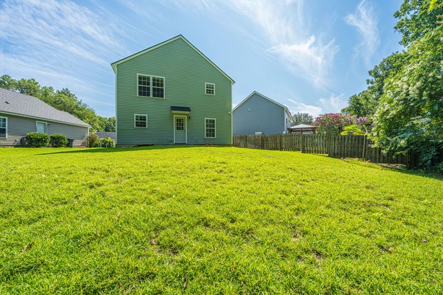 142 Avalon Road, Summerville, SC 29483