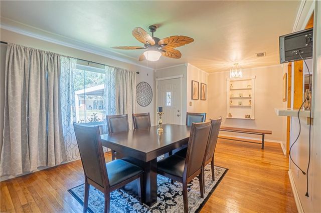 5627 W CIRCLE Drive, Alexandria, LA 71301