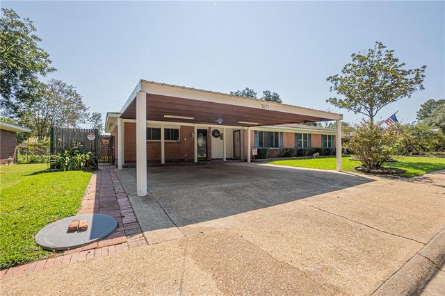 5627 W CIRCLE Drive, Alexandria, LA 71301