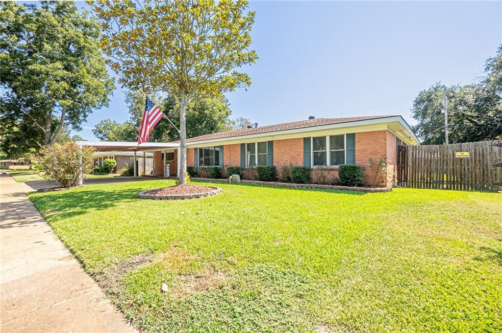 5627 W CIRCLE Drive, Alexandria, LA 71301