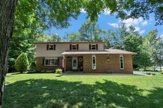 13892 Woodsedge Court, Pickerington, OH 43147