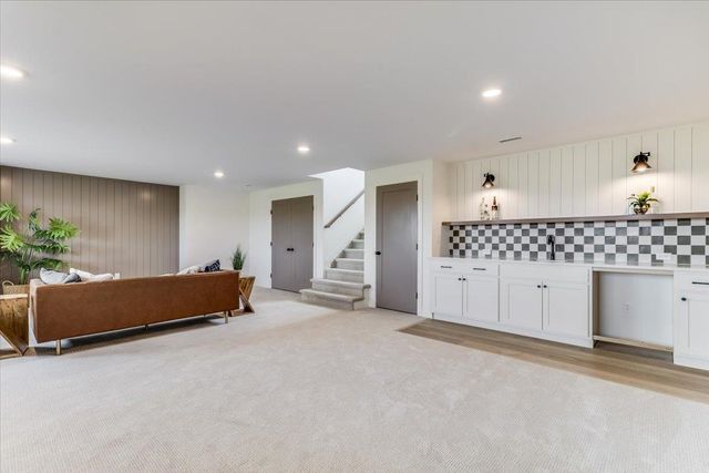 257 N Ciderbluff Ct., Wichita, KS 67052