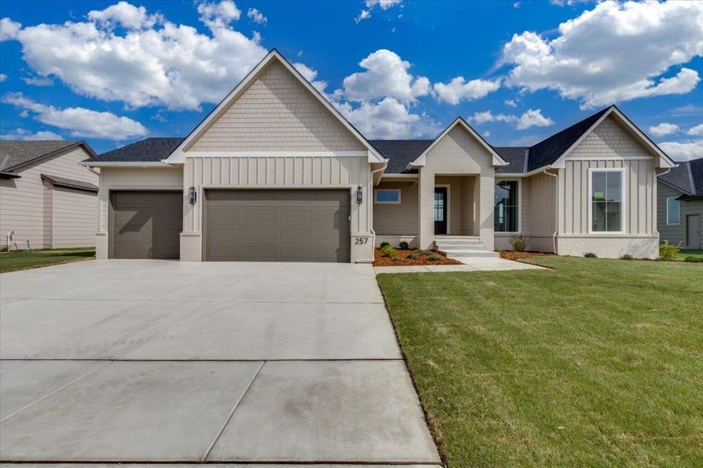 257 N Ciderbluff Ct., Wichita, KS 67052