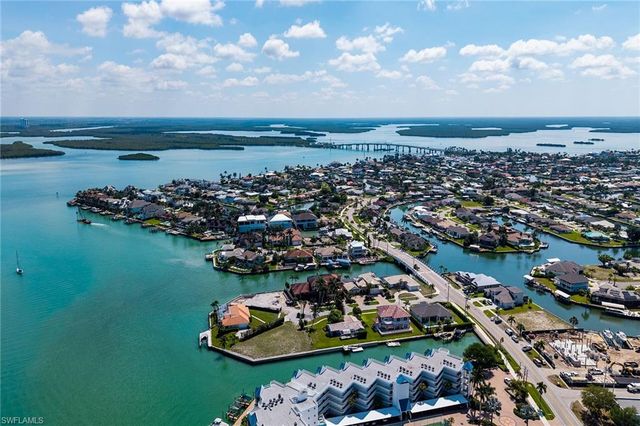 1011 Anglers CV H403, Marco Island, FL 34145