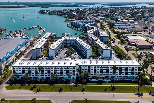 1011 Anglers CV H403, Marco Island, FL 34145
