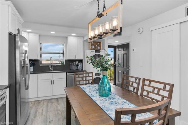 1011 Anglers CV H403, Marco Island, FL 34145
