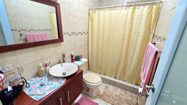 ST. 823 KM 1.1 BO. RIO LAJAS 1-A, Toa Alta, PR 00953