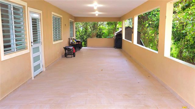 ST. 823 KM 1.1 BO. RIO LAJAS 1-A, Toa Alta, PR 00953