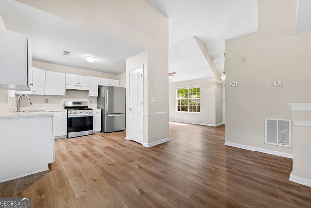 2397 Rambling Way, Lithonia, GA 30058