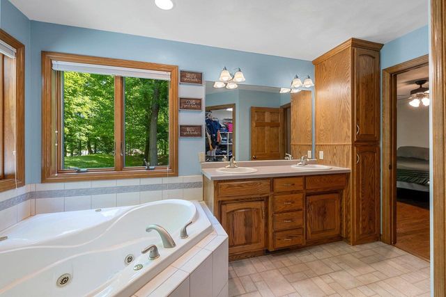 N3880 ANITA WIECKERT ROAD, Appleton, WI 54913