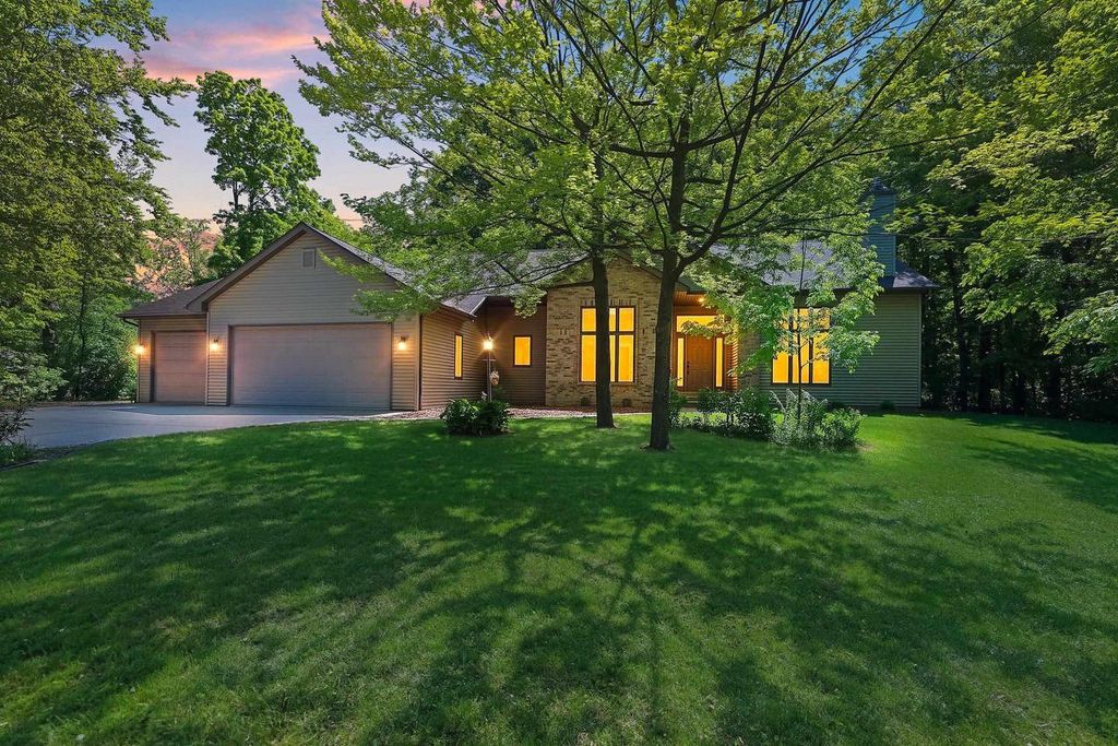 N3880 ANITA WIECKERT ROAD, Appleton, WI 54913