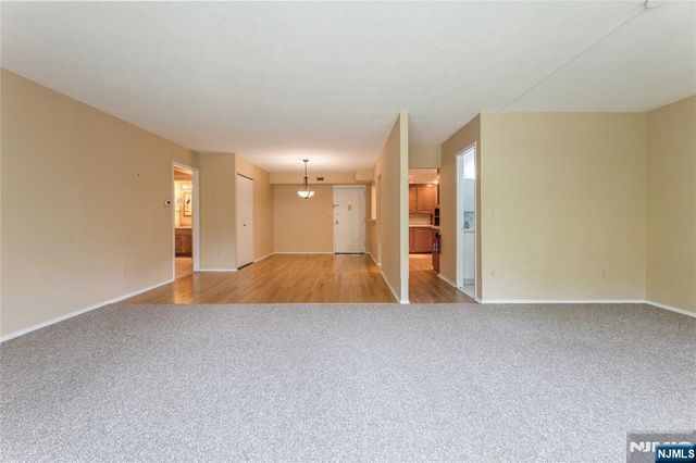 521 Piermont Avenue 409, River Vale, NJ 07675