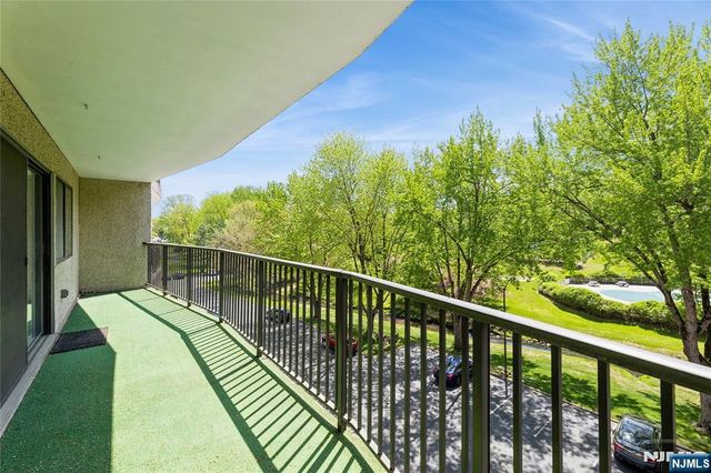 521 Piermont Avenue 409, River Vale, NJ 07675