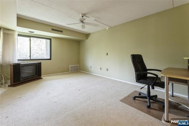 521 Piermont Avenue 409, River Vale, NJ 07675