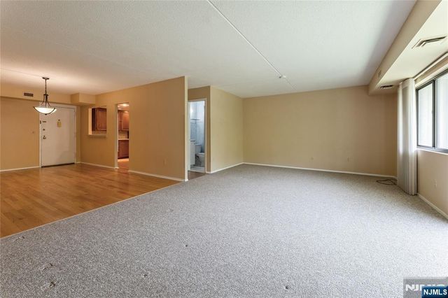 521 Piermont Avenue 409, River Vale, NJ 07675