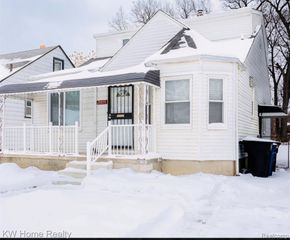 20051 Prairie Street, Detroit, MI 48221
