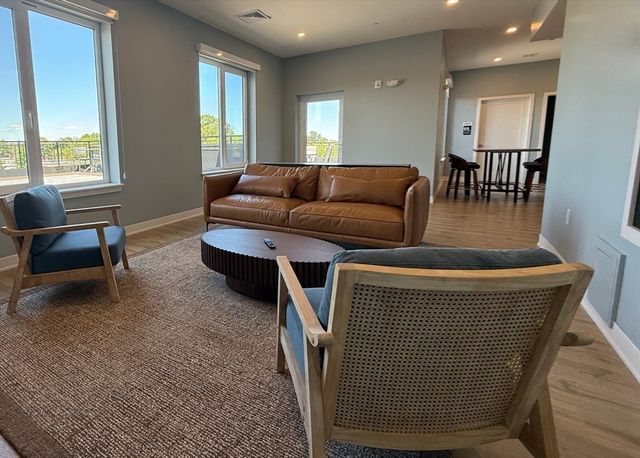 500 Talbot Ave 308, Boston, MA 02124