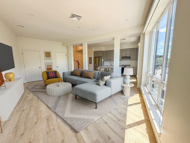 500 Talbot Ave 308, Boston, MA 02124