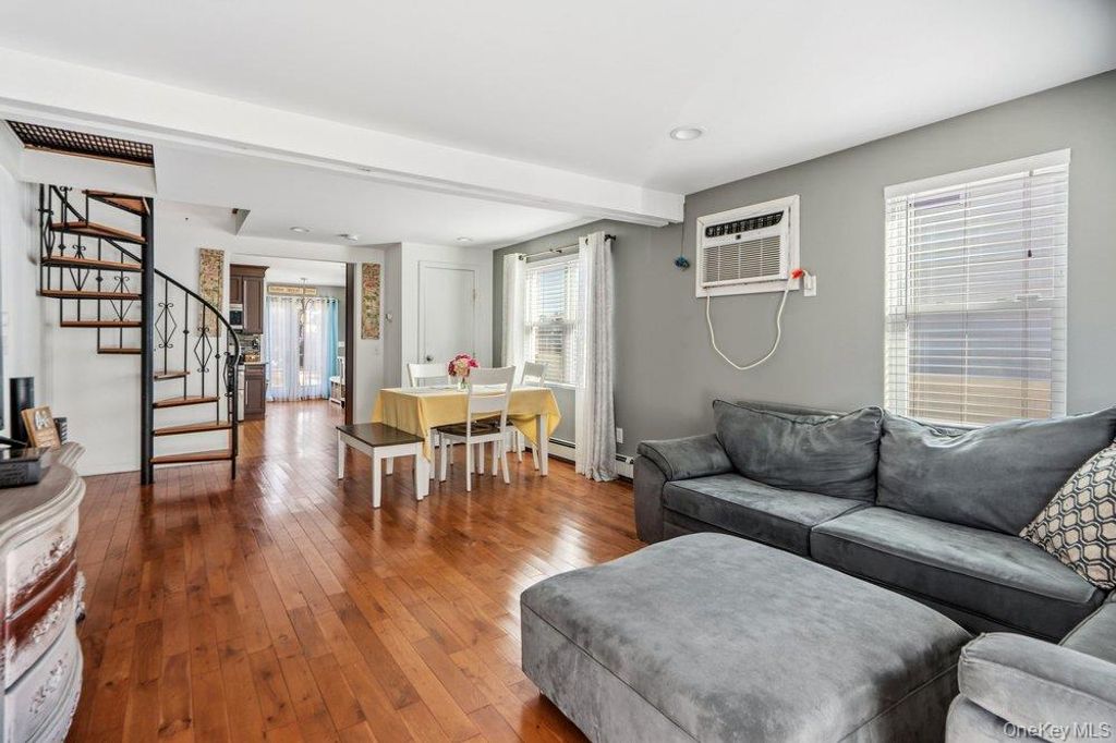 83 Nottingham Avenue, Patchogue, NY 11772 — photo 5